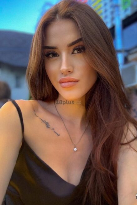 Julia escort Hlavni Mesto Praha